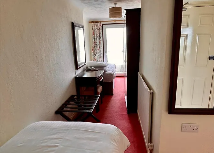 Regent Court - Seafront, Sandown - Free Car Ferry For Bookings Of 3 Or More Nights, Subject To Availability
