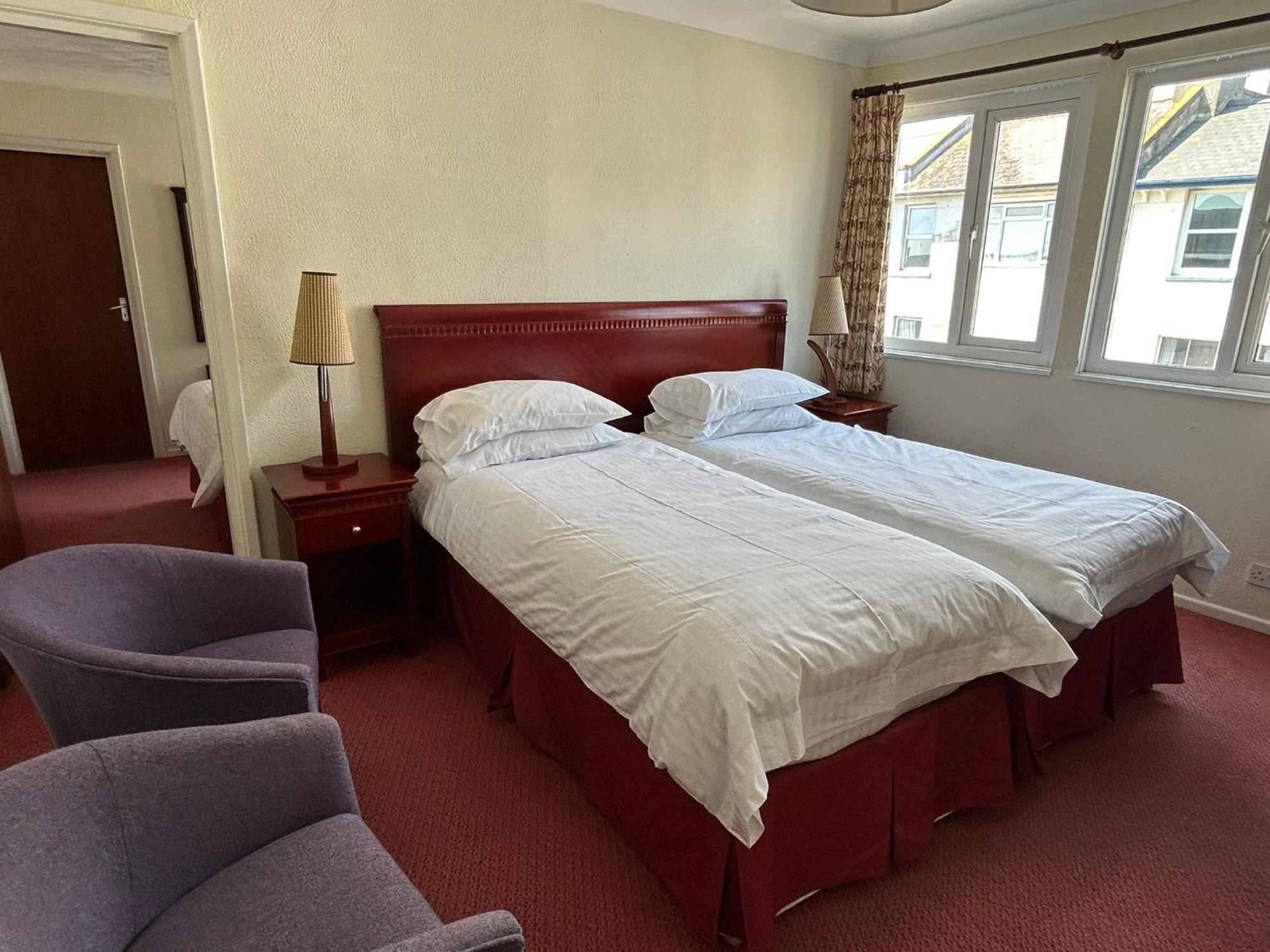 Hotel Regent Court - Seafront, Sandown - Free Car Ferry For Bookings Of 3 Or More Nights, Subject To Availability