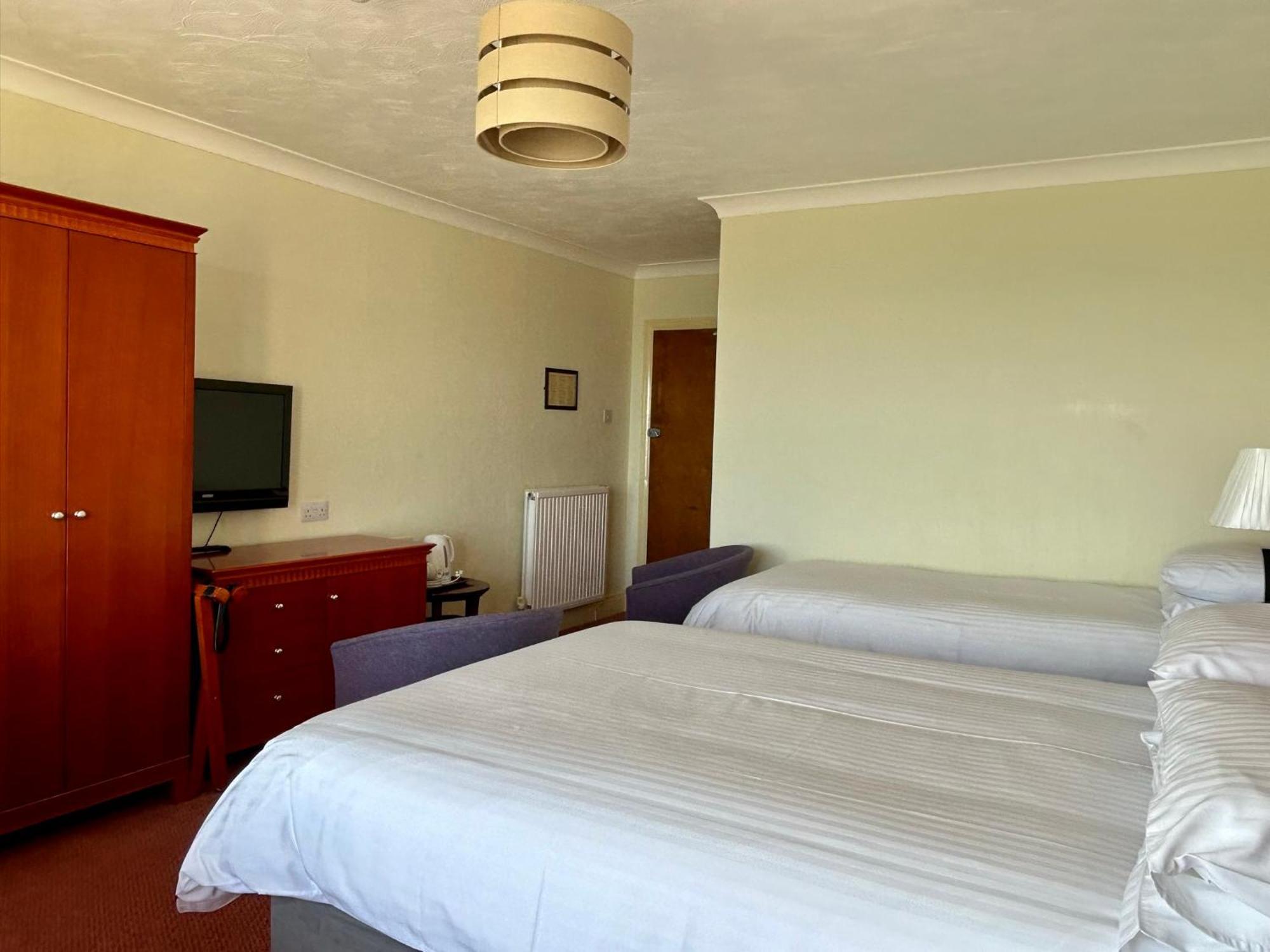 Regent Court - Seafront, Sandown - Free Car Ferry For Bookings Of 3 Or More Nights, Subject To Availability