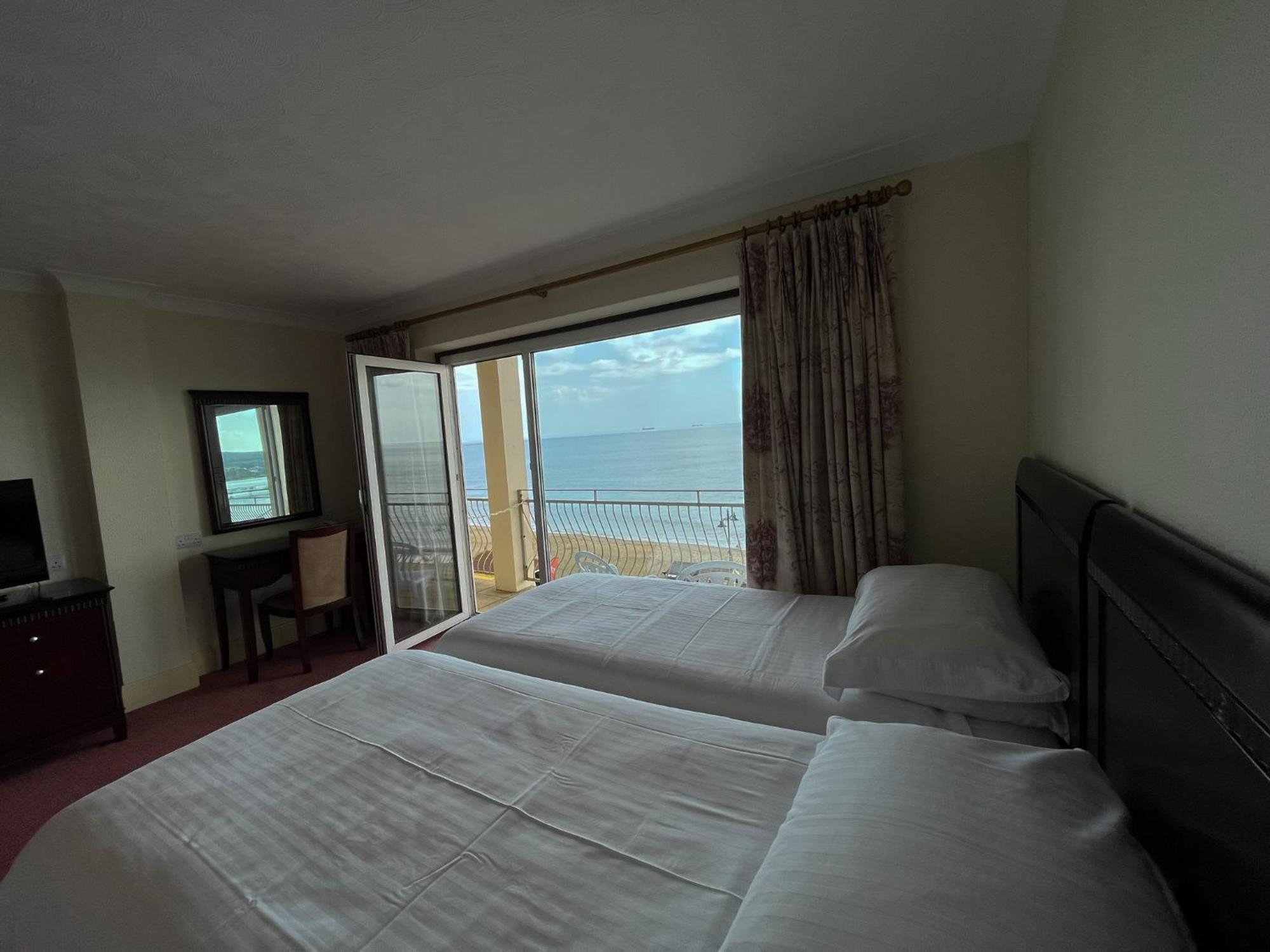 Hotel Regent Court - Seafront, Sandown - Free Car Ferry For Bookings Of 3 Or More Nights, Subject To Availability Sandown