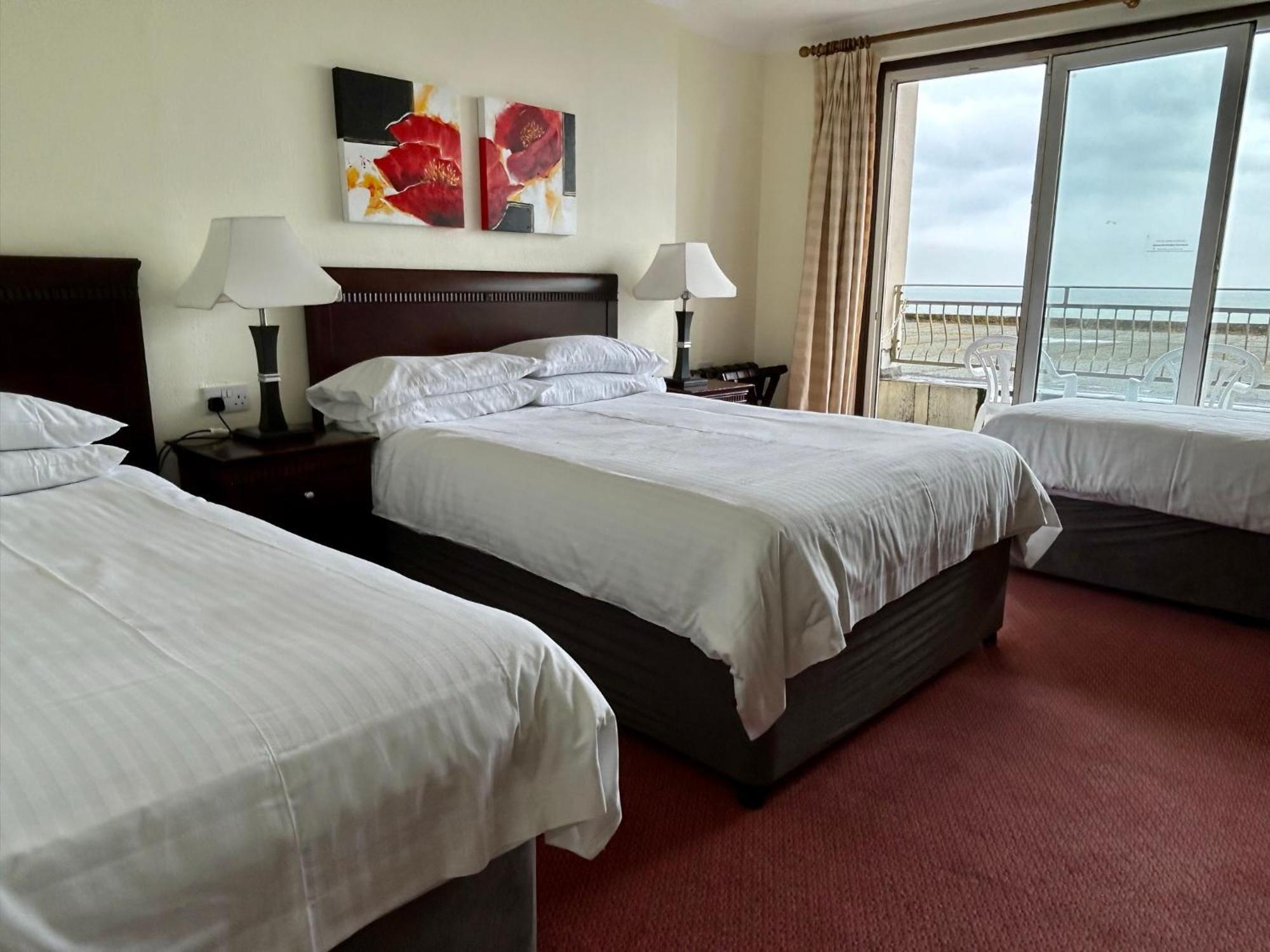 Regent Court - Seafront, Sandown - Free Car Ferry For Bookings Of 3 Or More Nights, Subject To Availability 2* Sandown