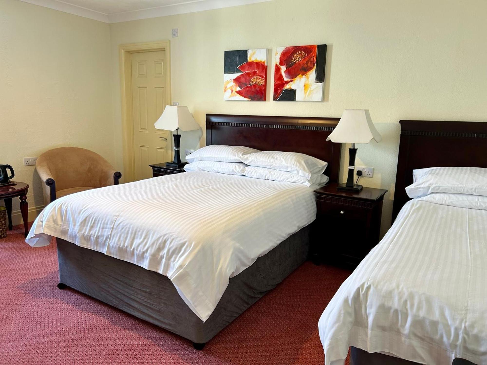Regent Court - Seafront, Sandown - Free Car Ferry For Bookings Of 3 Or More Nights, Subject To Availability Hotel